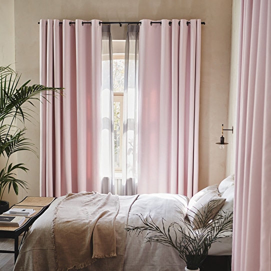 きらきらとした光沢感のあるドレープカーテン-1cm単位で注文できるカーテン専門店|Ritz Curtain |